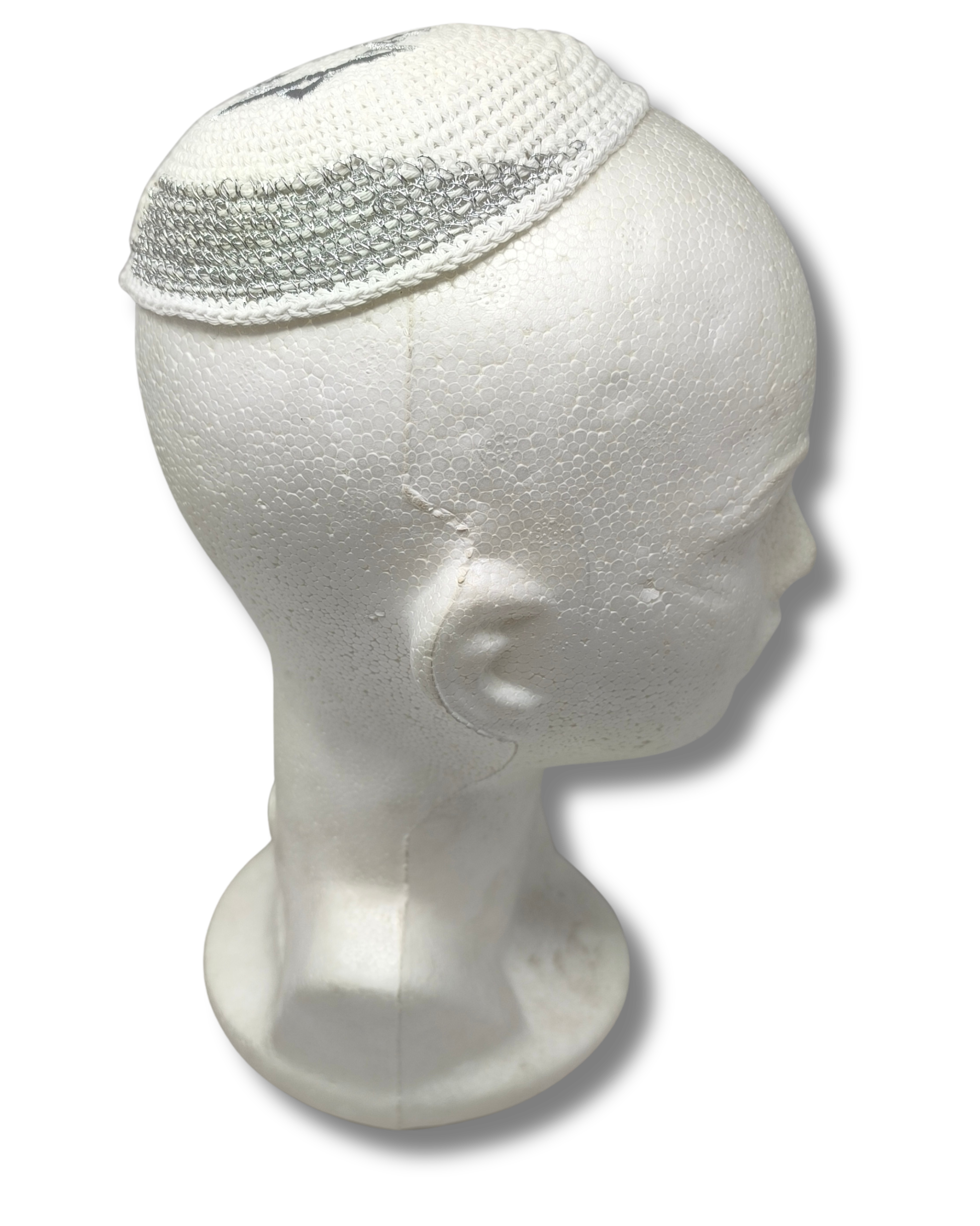 Kipá Blanca Tejida con Bordado Plateado de la Bandera de Israel, 16673