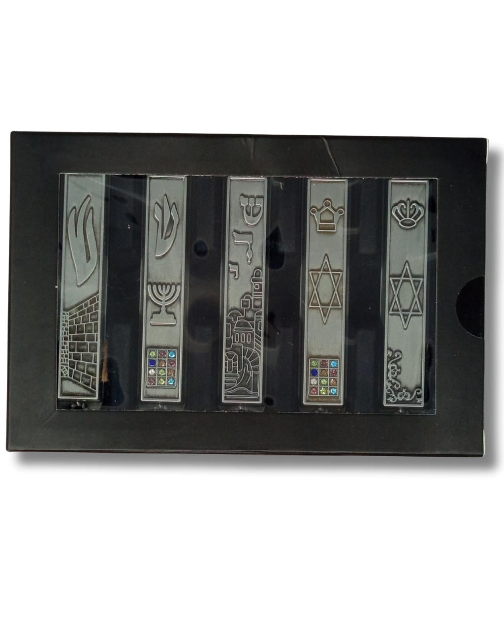 Set de 5 mezuzot plateadas, modelo 12283; vista frontal del diseño