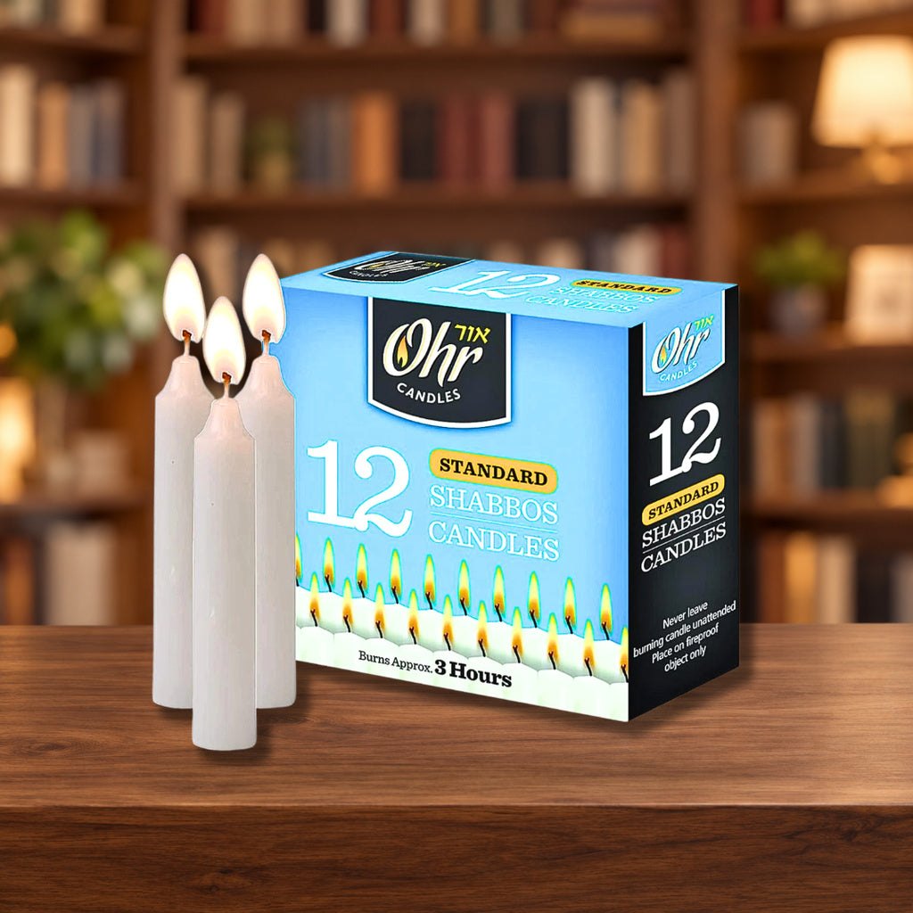 Velas para shabat 3 horas standard (caja de 12 pzs.) 26013 — ambientación en biblioteca