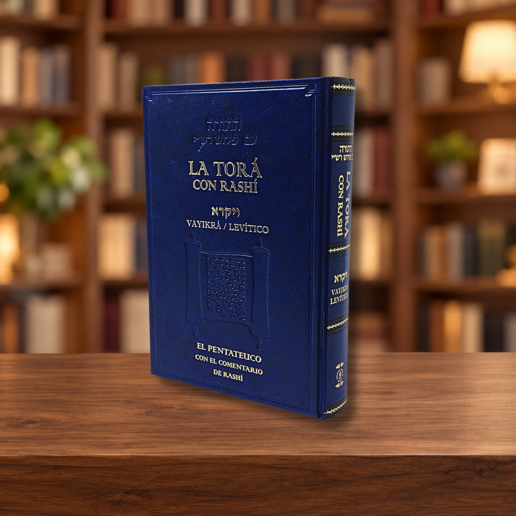 La Tora con Rashi Vayikra — ambientación en biblioteca