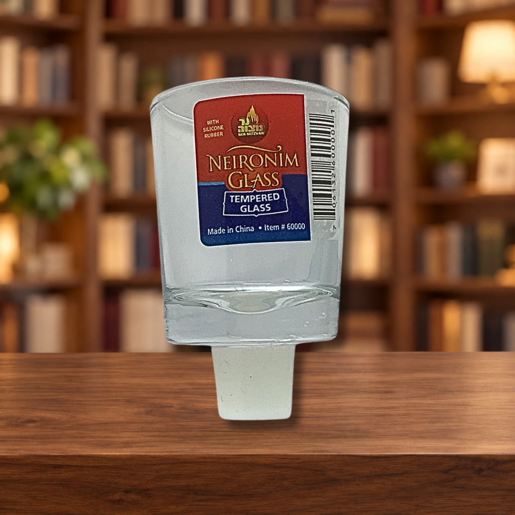 Vasos templados de vidrio 60000 — ambientación en biblioteca