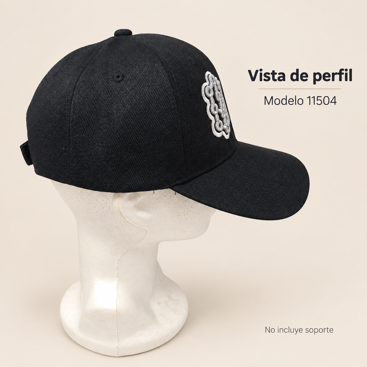 Gorra negra Etz HaJaim Árbol de la Vida, modelo 11504; vista lateral sobre soporte de exhibición no incluido