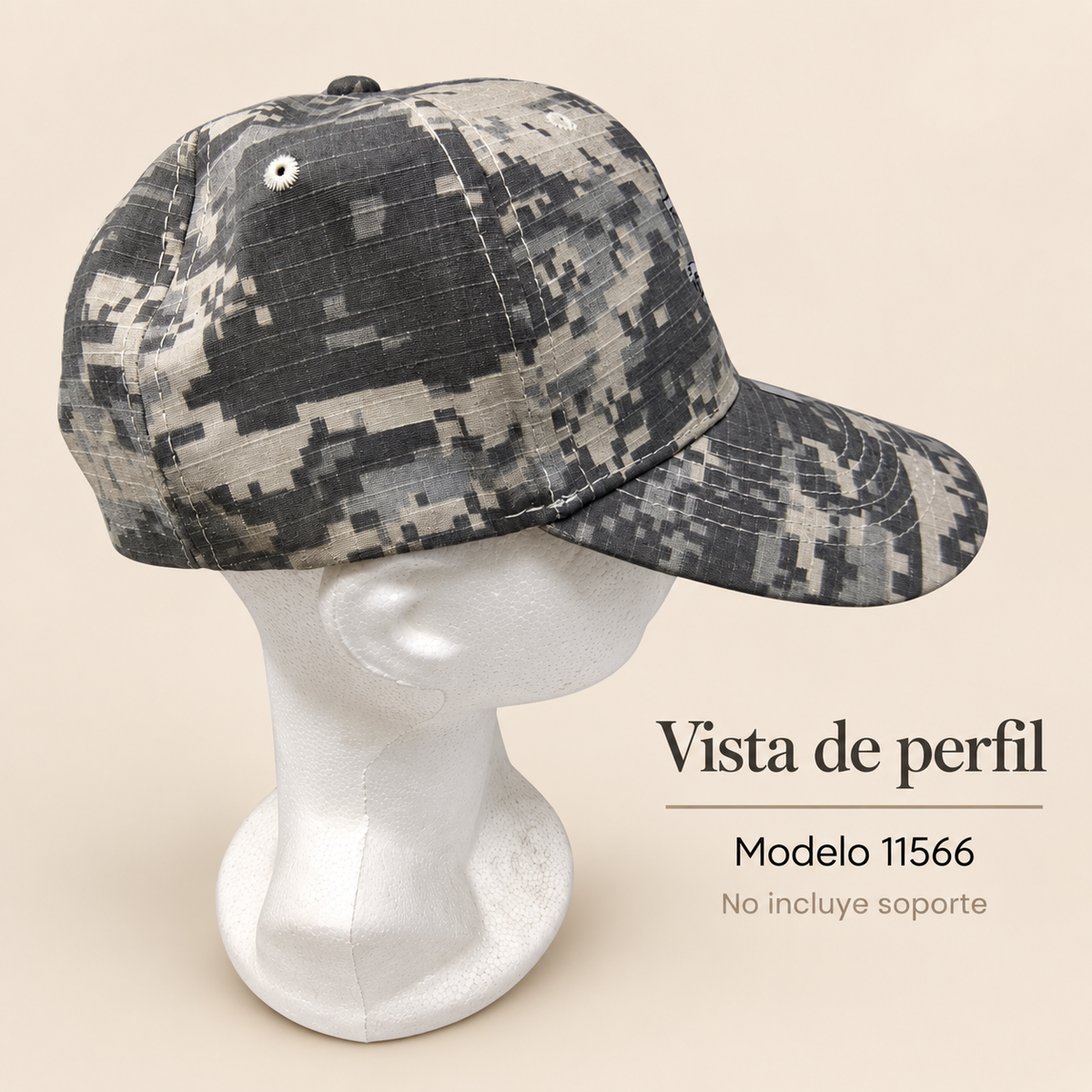 Gorra camuflaje claro Tzavah, modelo 11566; vista lateral sobre soporte de exhibición no incluido