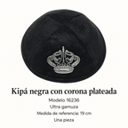 Kipá negra con corona plateada, modelo 16236; ficha con material y medida de referencia