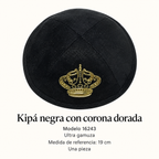 Kipá negra con corona dorada, modelo 16243; ficha con material y medida de referencia