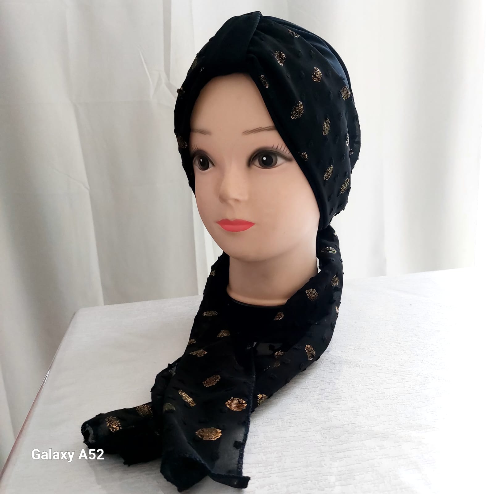 Kisui Rosh licra negra Shifon Lunares dorado 20125