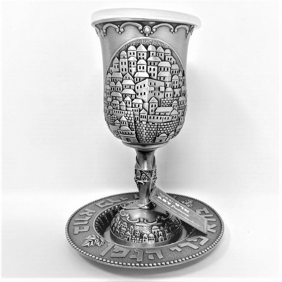 Copa de pewter con paisaje de jerusalem 40641