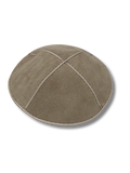 Kipa de cuero lisa grande , color Beige Obscuro