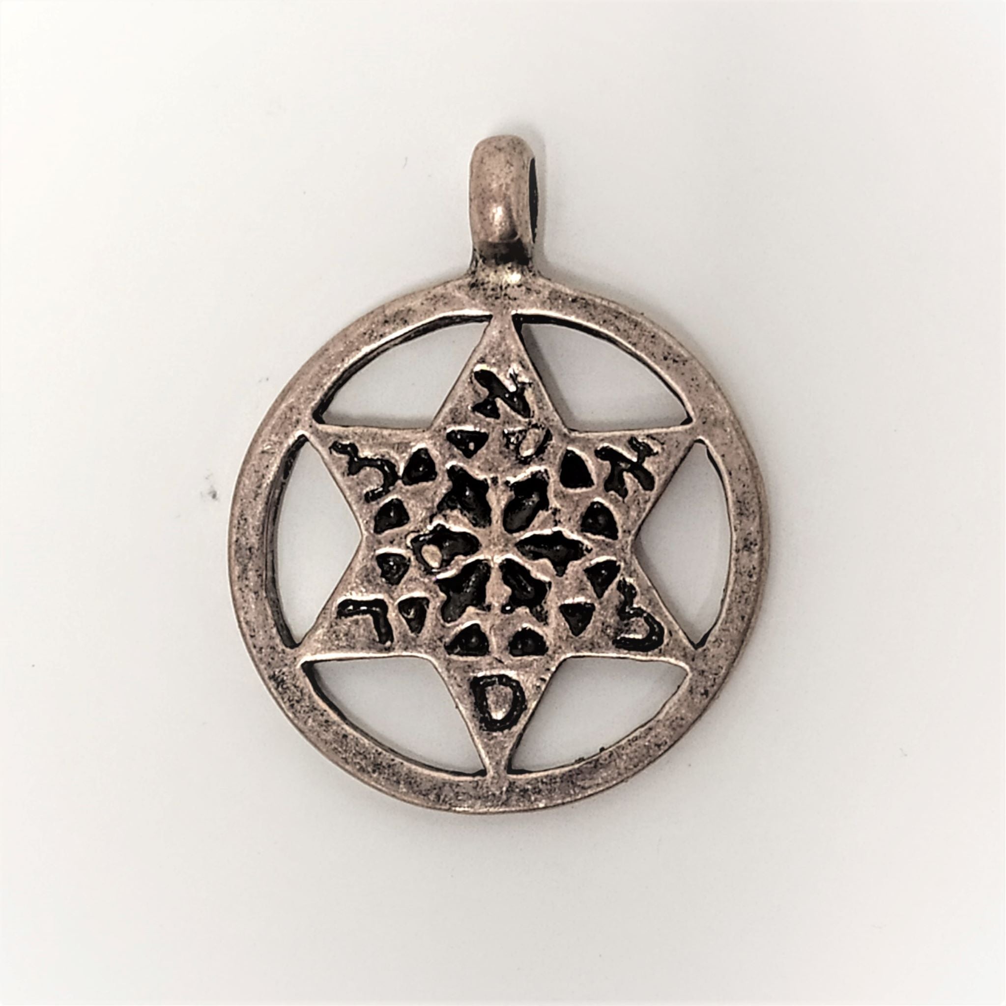 Dije maguen en círculo, color cobre 88886