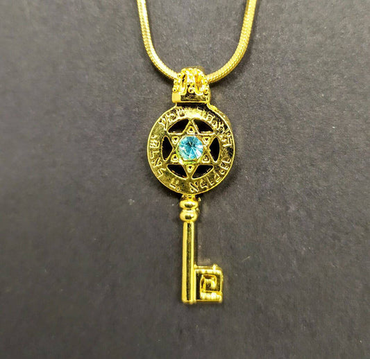 Collar llave Shema Israel dorado maguen piedra celeste 215 - Libreria Jerusalem Centro