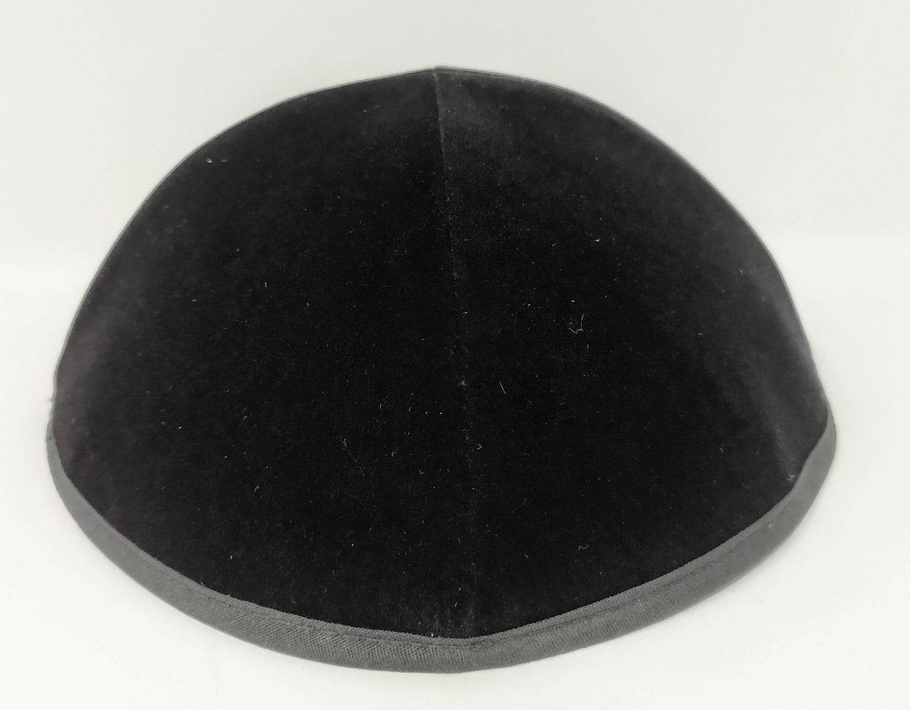 Kipá terciopelo negro premium mate talla 7, 4 partes 15966 - Libreria Jerusalem Centro