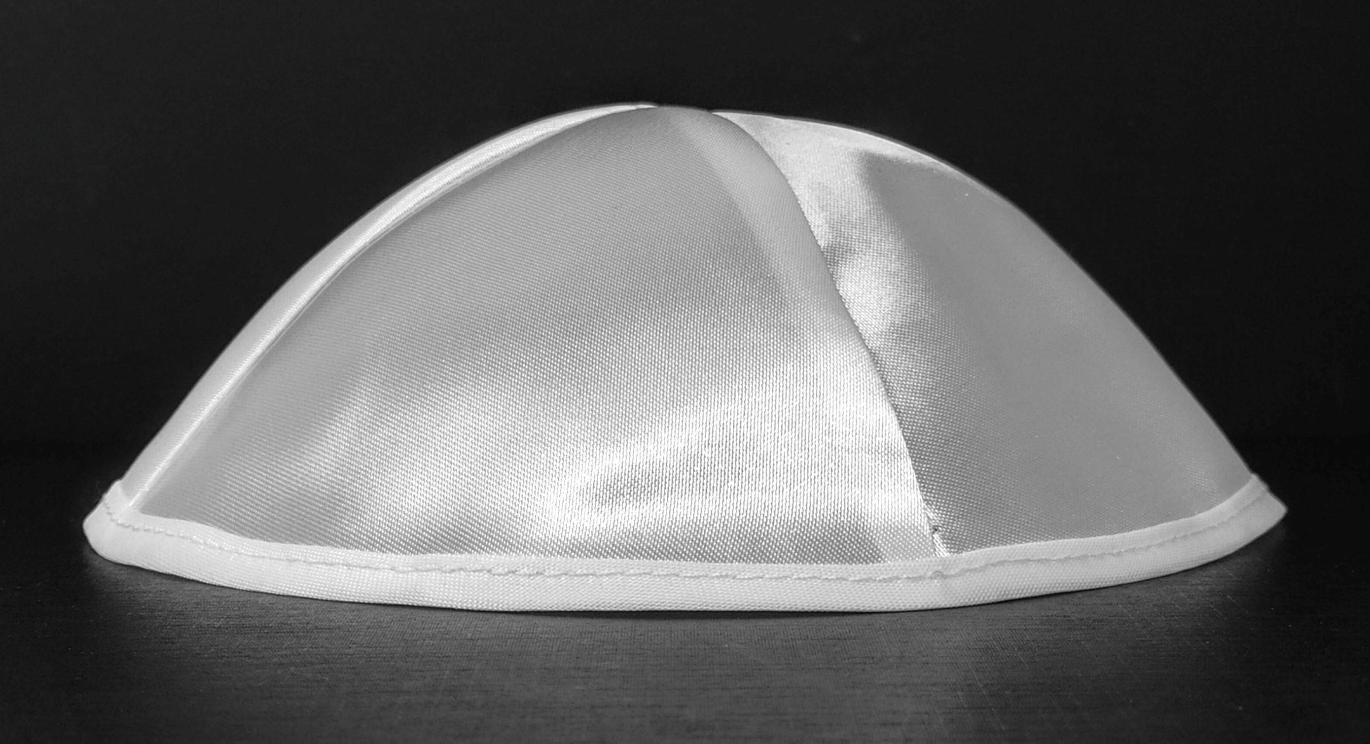 Kipá de satín blanco  20 cm. 00373 - Libreria Jerusalem Centro